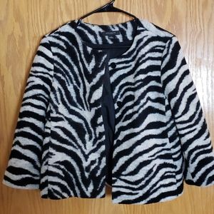 Ann Taylor Women Zebra Blazer Top 🤍🖤 Reserved!